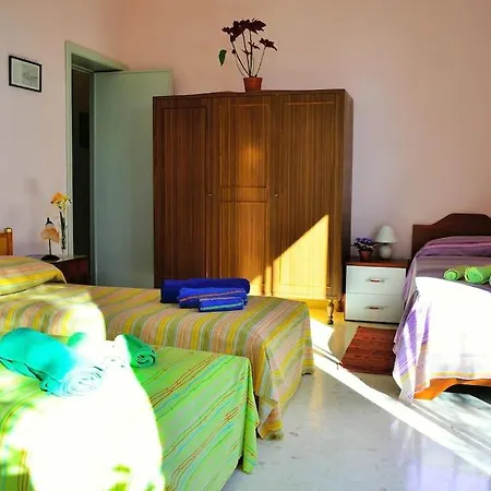 Villa Emilia, Relax Fra Mare E Laghi